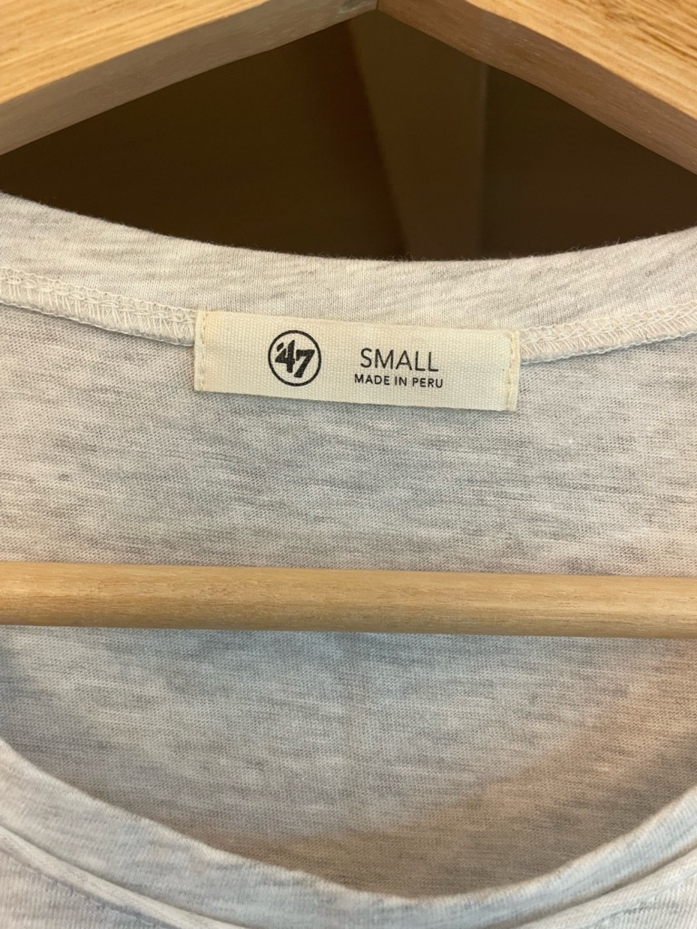 NWT Seattle Mariners Tee Size Small - Picture 2 of 7